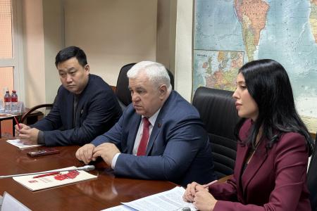 Казбек Тайсаев встретился со студентами-корееведами из МГИМО