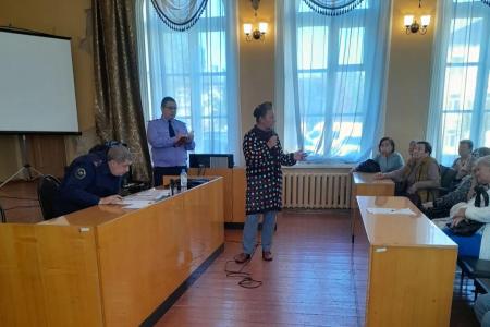 Ивановская область. КПРФ защищает права жителей: Пучежский район открыто заявил о социальных проблемах на встрече с главой СК