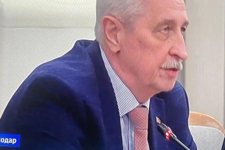 Краснодарский край. Н.И. Осадчий выступил в ходе встречи кубанских депутатов российского парламента с руководством региона
