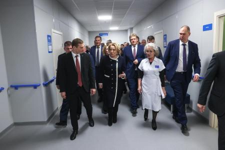 Председатель Совета Федерации Валентина Матвиенко в ходе рабочей поездки в Хакасию провела встречу с главой Республики Валентином Коноваловым
