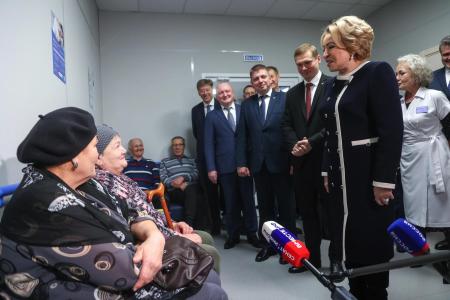 Председатель Совета Федерации Валентина Матвиенко в ходе рабочей поездки в Хакасию провела встречу с главой Республики Валентином Коноваловым