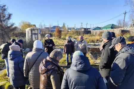 Жители микрорайона Парфёново Тюменской области просят спасти их от подтопления. Они обратились за помощью к депутату КПРФ Тамаре Казанцевой