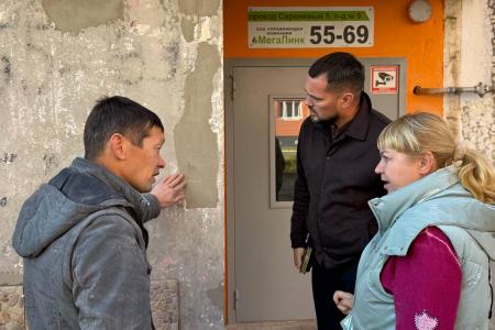 Депутат-коммунист Антон Шилов на связи с жителями Ульяновска