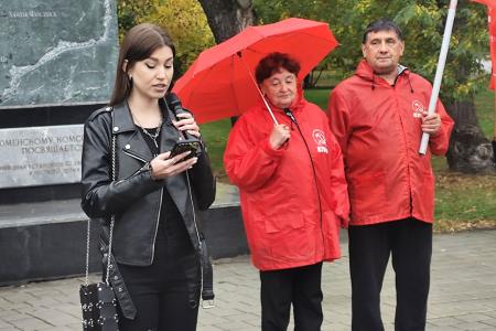 В Тюмени прошёл массовый митинг КПРФ за честные выборы