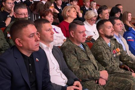 Ульяновские коммунисты приняли участие в региональном форуме ветеранов и добровольцев специальной военной операции «Тихая помощь»