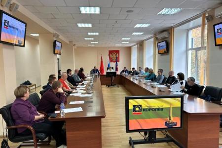 Подмосковные коммунисты: Наша работа под Красным Знаменем Победы!