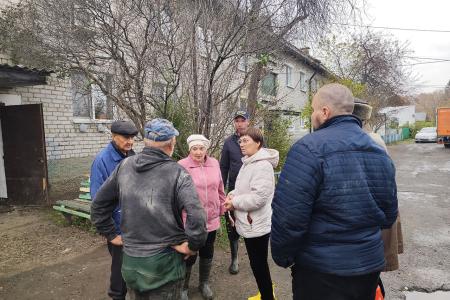 Тюменская область. Тамара Казанцева спустилась в подвал, чтобы лично разобраться: как вернули тепло в дома Учхоза