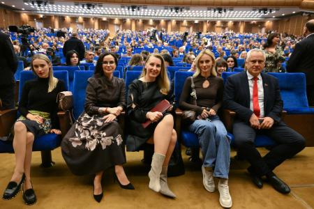 Мария Дробот в Кремле передала приветствие лидера КПРФ участникам фестиваля «Имена России»