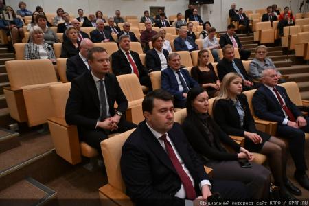 Заседание фракции КПРФ в Госдуме: Г.А. Зюганов наметил ориентиры в борьбе за Программу Победы и бюджет развития