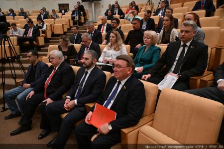 Заседание фракции КПРФ в Госдуме: Г.А. Зюганов наметил ориентиры в борьбе за Программу Победы и бюджет развития