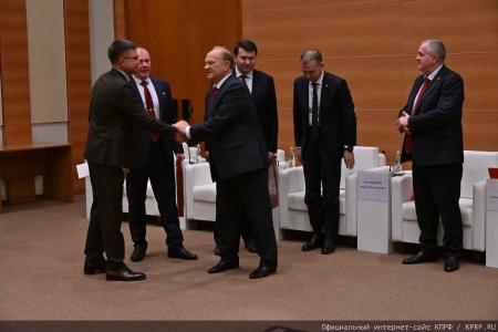 Заседание фракции КПРФ в Госдуме: Г.А. Зюганов наметил ориентиры в борьбе за Программу Победы и бюджет развития