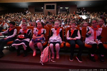 В Москве состоялся праздничный концерт, посвященный Дню Комсомола