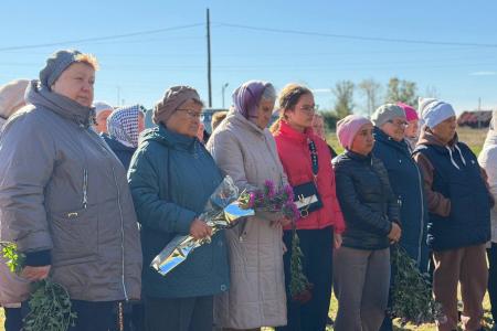 В память о герое: в Ульяновской области открыли мемориальную доску артиллеристу-добровольцу Ивану Благороднову