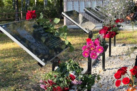 В память о герое: в Ульяновской области открыли мемориальную доску артиллеристу-добровольцу Ивану Благороднову