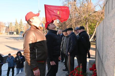 Ульяновские комсомольцы отметили праздник юности