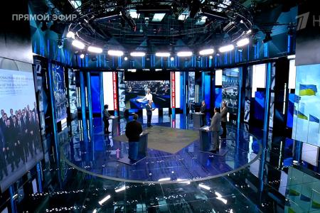 Дмитрий Новиков на Первом канале о возможной встрече глав США, России и Китая и о причинах согласия Европы с героизацией бандеровцев