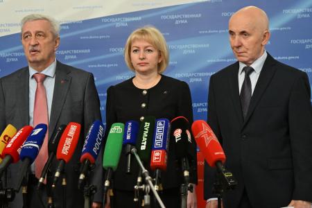 Защита прав граждан и возрождение малой авиации. Николай Осадчий, Ксения Айтакова и Юрий Синельщиков развернули альтернативную повестку КПРФ в Госдуме