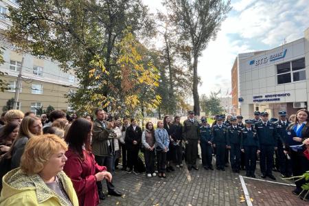 Н.Н. Иванов поздравил курских педагогов с Днём учителя
